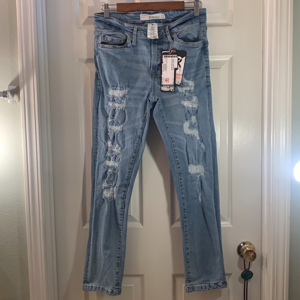 REFINERY REPUBLIC Distressed Denim Stretch Comfort Jeans NWT